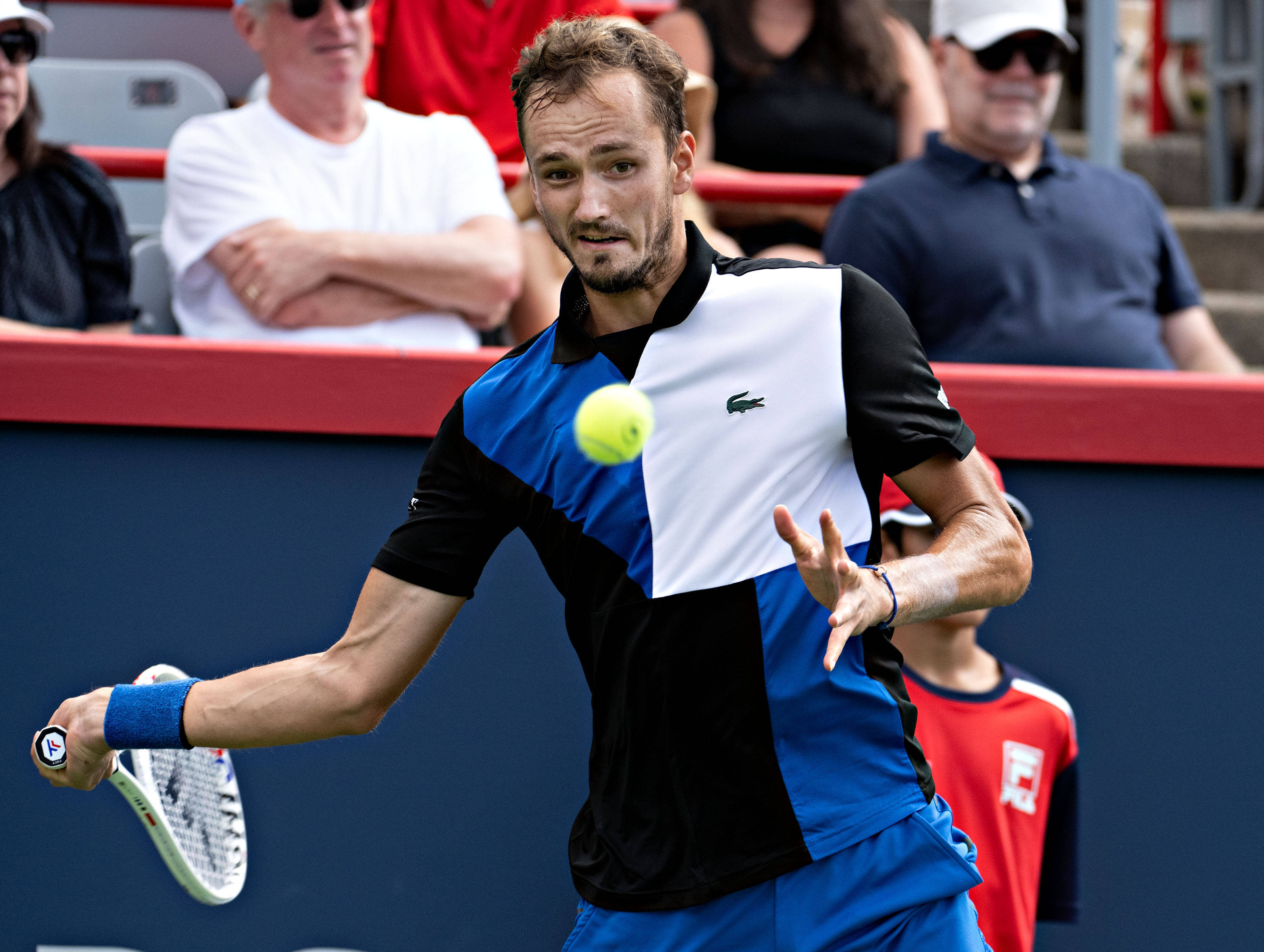 开云足球直播-世界网球队力克英国网球队，克耶高斯一己之力扛起全队的简单介绍