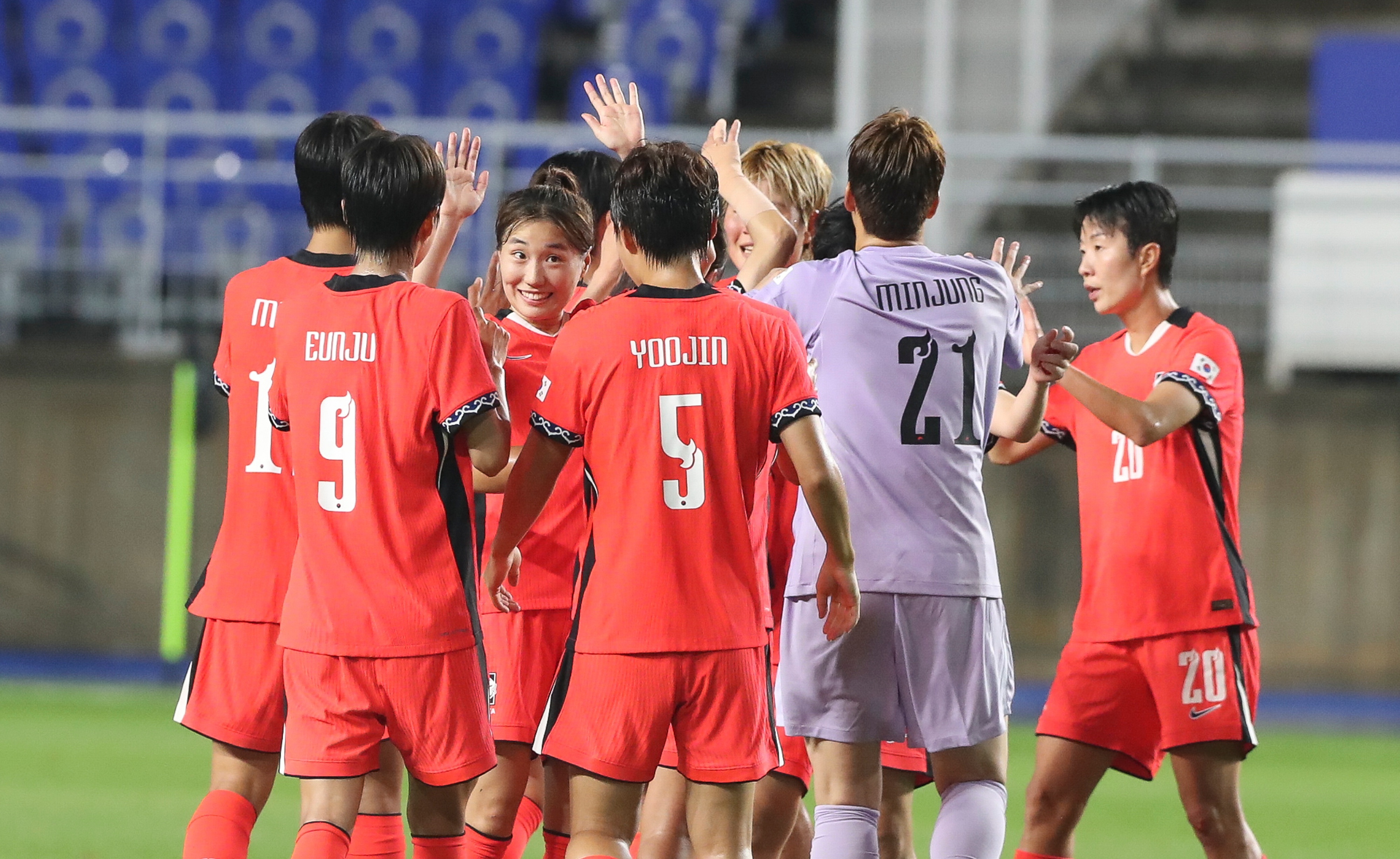 开云体育入口-东亚球队在国际赛场上取得耀眼成绩